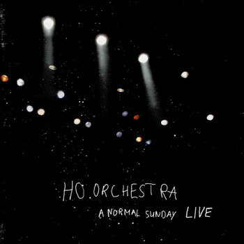 Schwarzes CD-Cover mit Lichtpunkten drauf.